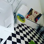 Apartment Stylish With Private Bathroom And Entrance